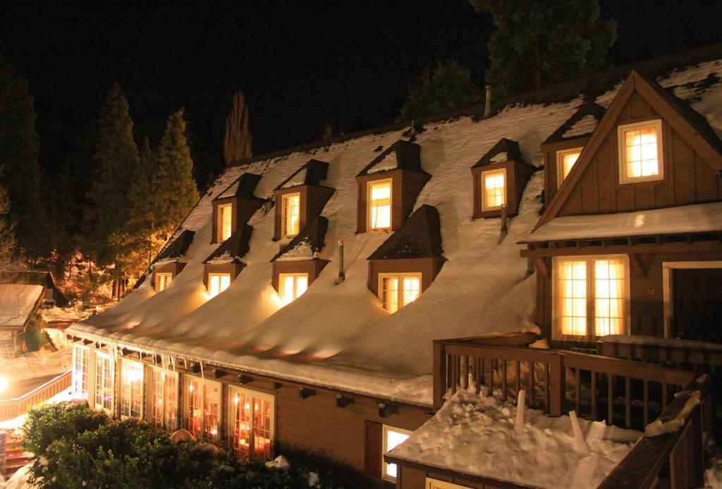 Saddleback Inn At Лейк-Эрроухед Экстерьер фото